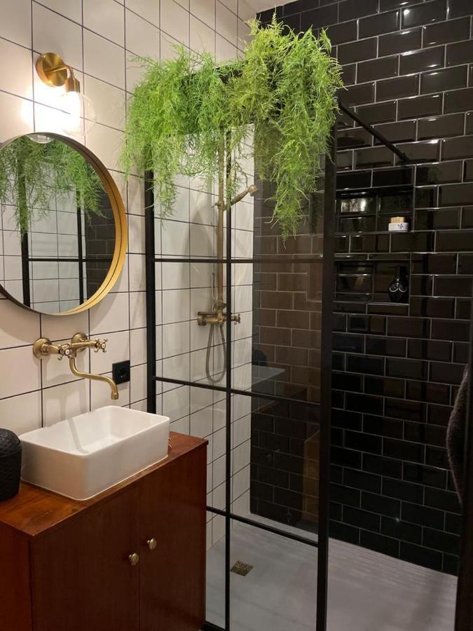 B&B Gasthuisstraat 도쿰 외부 사진
